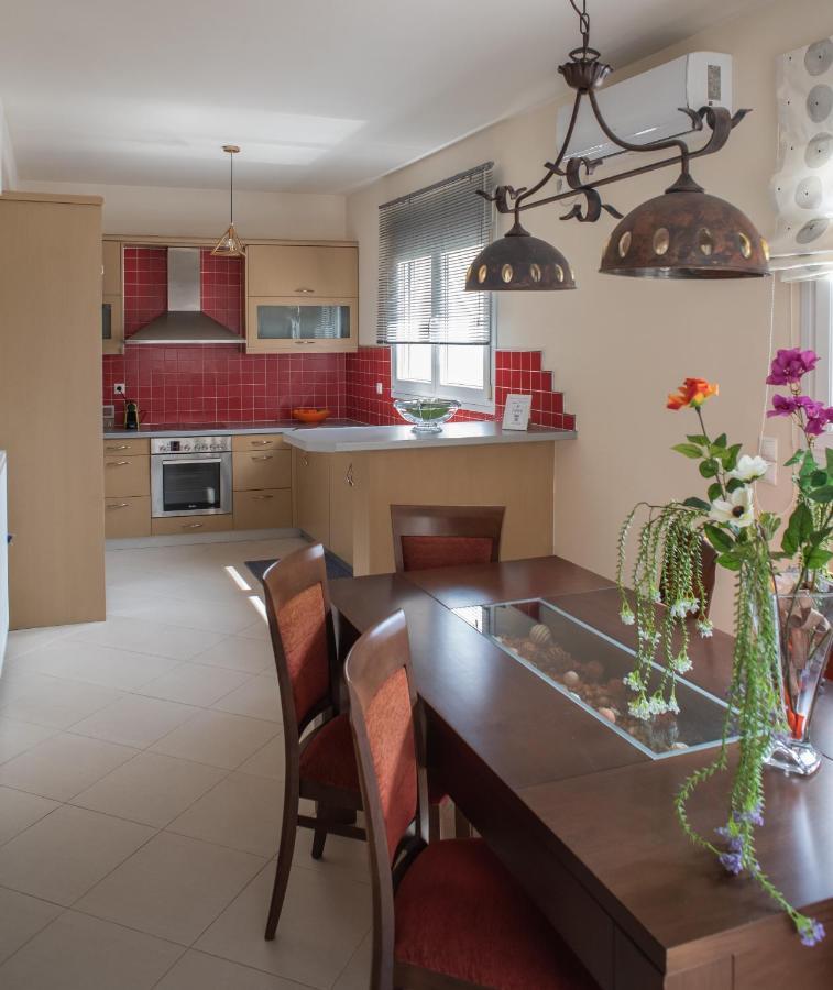 Holiday Lefkas Moonlight Luxury Appartments Nikiana Exterior photo